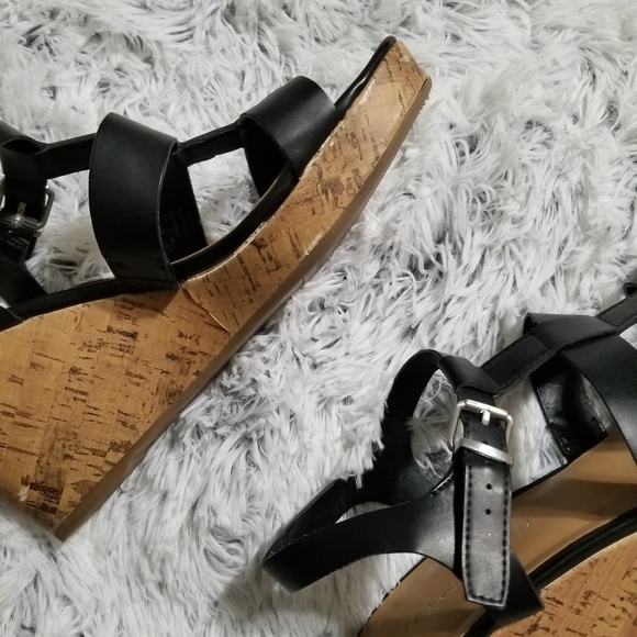 Franco Sarto Mendoza black wedge sandals size 10M - Picture 6 of 8